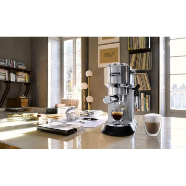 Кавоварка рожкова Delonghi EC 685 M Dedica