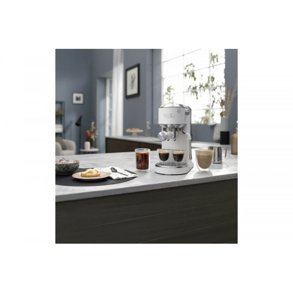 Кавоварка рожкова Delonghi EC 890.WI
