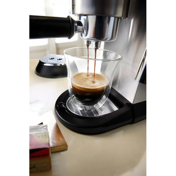 Кавоварка Delonghi EC 685 M Dedica